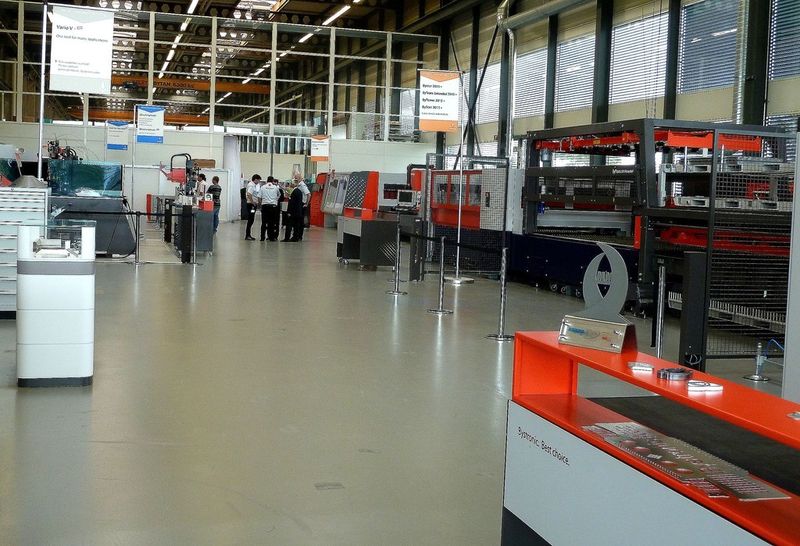 Bystronic präsentiert auf der Hausmesse seine gesamte Palette von Blechbearbeitungsmaschinen. (Bild: Kuhn)