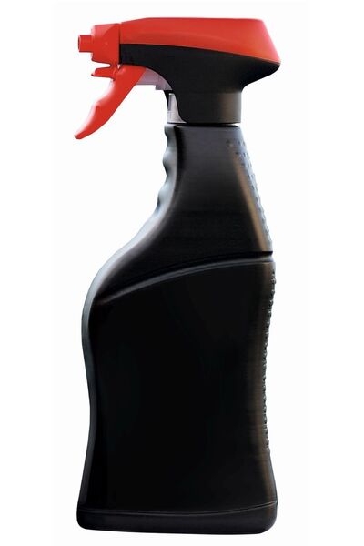 Die Standardsprühflasche gibt es mit und ohne Firmenlogo, auch in anderen Farben. (Foto: Stark GmbH)