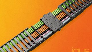 Mit der Module-​Connect-Schnittstelle von Igus lassen sich Energieketten und die darin befindlichen Leitungen ganz einfach anschliessen.  (Bild: Igus)
