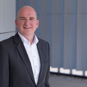 Markus Vatter, Vorstand für Finanzen, Controlling & IT bei Sick, veröffentlichte die Bilanzkennzahlen.