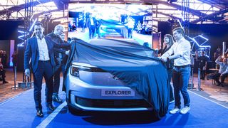 Ford hat den neuen Explorer vorgestellt. Er fährt rein elektrisch. Seinen Vorgänger mit Verbrennungsmotor wird es nicht mehr geben. (Bild: Ford)