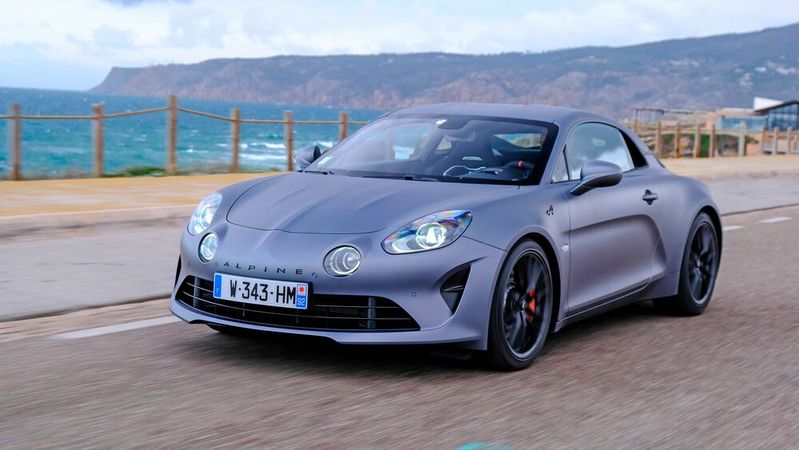 Renault hat mit der Alpine A110 S ein extrem kurventaugliches Lustmobil geschaffen.(Bild:  Ampnet/Renault)