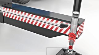 Die Abstützzylinder mit integrierter Kraftmessung überwachen die tatsächliche Abstützsituation jedes einzelnen Zylinders. (CREAPOLIS)