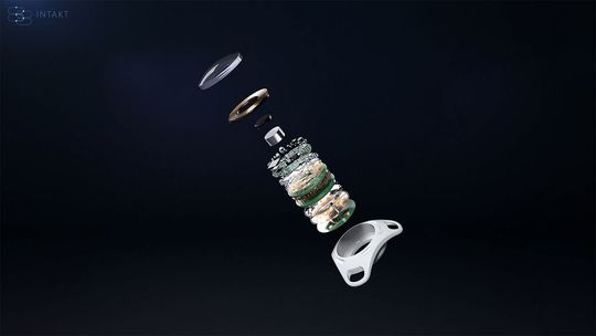 Komplexe Funktionalität auf kleinstem Raum: Das verkapselte Mikroimplantat beinhaltet eine achtlagige Platine. Komplexe Funktionalität auf kleinstem Raum: Das verkapselte Mikroimplantat beinhaltet eine achtlagige Platine.