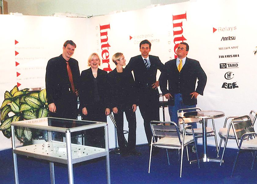 1998---Electronica-Foto1-v01 ()