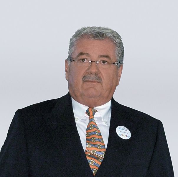 „Deutschland hat in der Energiepolitik einen herrlichen Tiefschlaf genossen“, sagt Erwin Schierle, Geschäftsführer der Schierle Stahlrohre KG in Neuss. (Bild: Schierle)