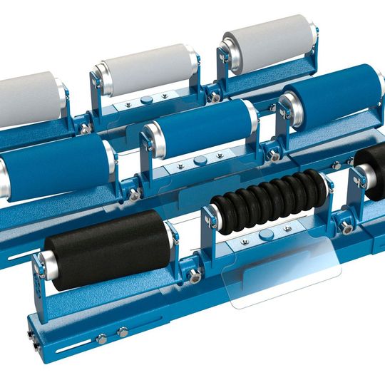 Die Manuzent Novum kann entweder mit Reibbelägen aus hochverschleißfestem Polyurethan oder Gummi bestellt werden. Die Polyurethan-Variante ist auch in weißer lebensmittelechter FDA-Qualität erhältlich.(Bild:  Stricker)