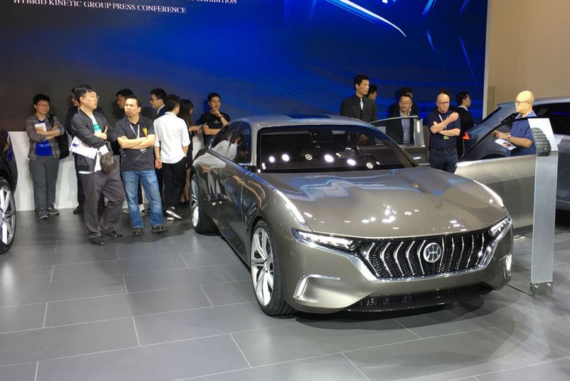 Bereits in Genf zu sehen war die Elektro-Limousine H600 von Hybrid Kinetic. (SP-X)