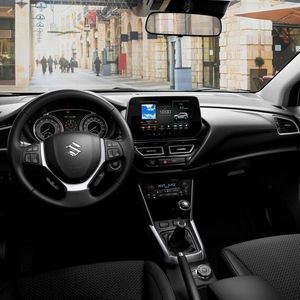 Außerdem gibt es ein neues Infotainment-System.(Bild:  Suzuki)