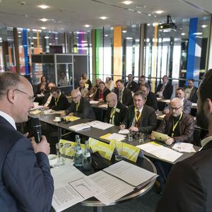 Zur Eröffnungspressekonferenz der Vision 2016 sprach u. a. Dr. Olaf Munkelt, Geschäftsführer MVTec Software und Vorsitzender des Vorstandes VDMA Industrielle Bildverarbeitung, über die Marktentwicklung der Industriellen Bildverarbeitung.
