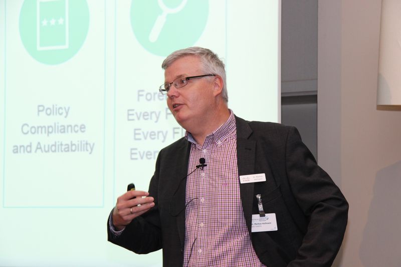 Ein neues Format in diesem Jahr: Die Elevator Pitches! In 5 Minuten stellten Dr. Markus Hoffmann von Cisco, … (Vogel IT-Medien GmbH)