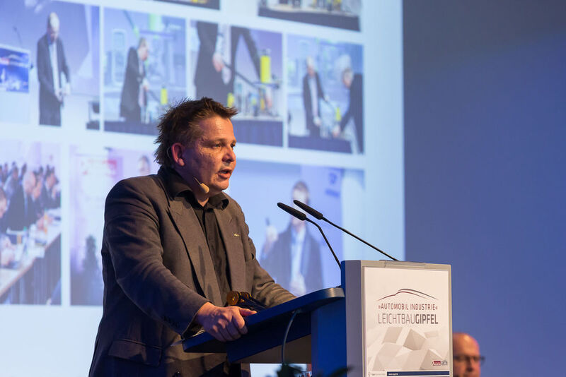 AMC-Chef Rainer Kurek vermittelte Diversifikationsideen und Leichtbau-Innovationen aus angrenzenden Industrien. (Stefan Bausewein)