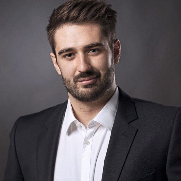 Max Thieme beschäfitg sich seit 2017 bei Schuler Pressen als Produktmanager im Prozessmanagement mit IT-Tools an der Anlage und am Büro-PC, Prozessschulungen und Dienstleistungen.  (Schuler)