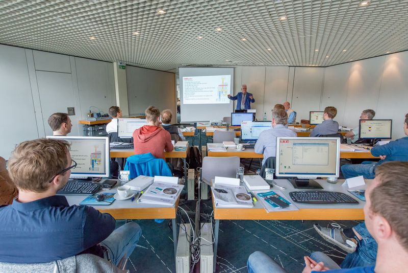 Auf dem Automatisierungstreff 2016 in Böblingen: Die Fima IBHsoftec hielt den Workshop 'IBH Link UA – Embedded OPC UA Server/Client für Simatic Steuerungen'. (Faktorzwei, Strobl)