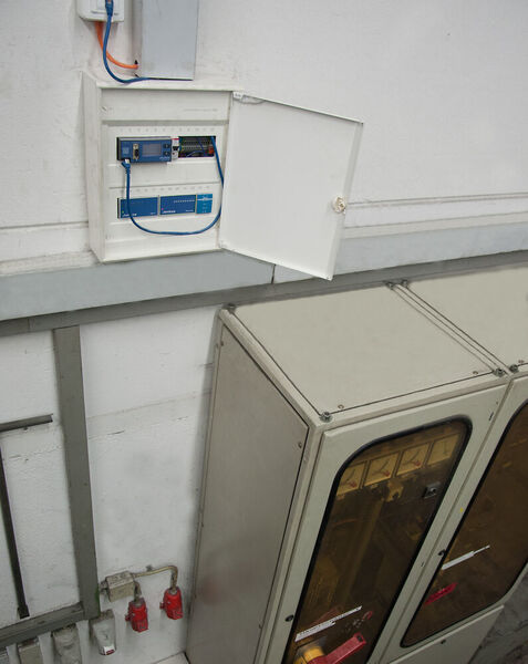 Das Messgerät UMG 605-Pro von Janitza bezieht die gemessene Wirkenergie und den Synchronisationsimpuls direkt vom Stromzähler des Energieversorgers. (Martin Witzsch)