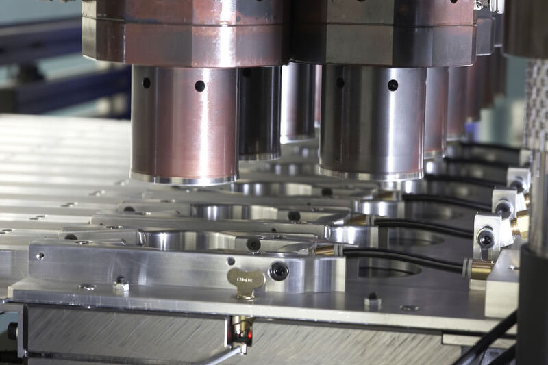 Stanzwerkzeug für Aluminiumdosen die auf Exzenterpressen von Beutler Nova hergestellt werden. Bild: Beutler Nova (Archiv: Vogel Business Media)