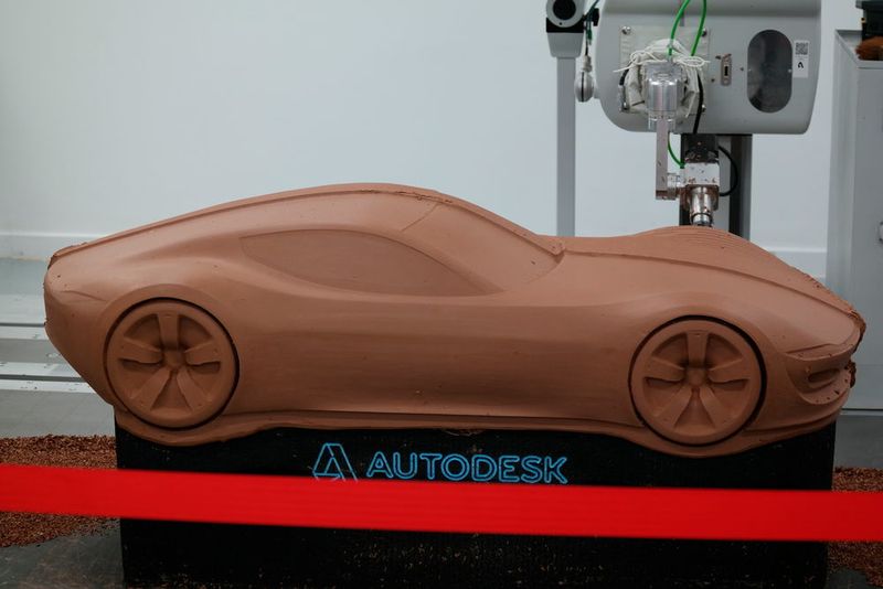 Fertigung eines Automobilmodells. (Reinhold Schäfer)