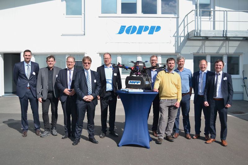 Bei der IHK-Veranstaltung in Bad Neustadt an der Saale fanden sich zahlreiche Experten zum Thema Drohnen-Einsatz in der Industrie aus Forschung und Praxis zusammen. (Bild: Lisa Marie Waschbusch)