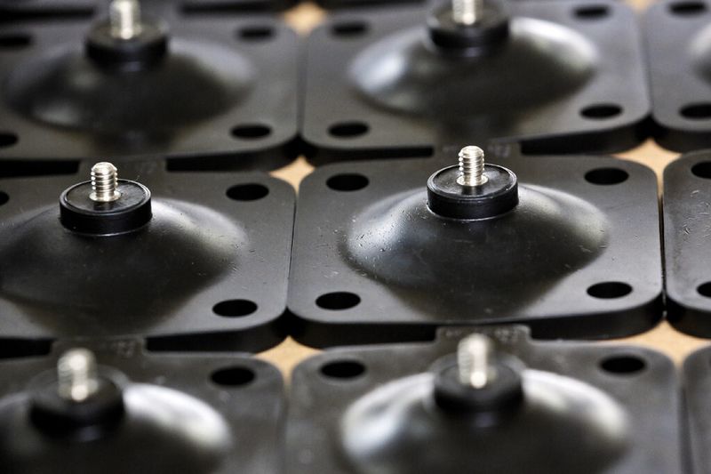 Absperrmembranen für Hähnen. (Bild: Plastigum)