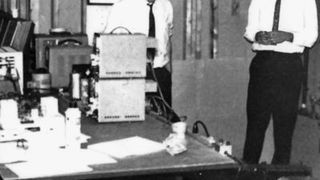 Gründer: ADI wurde gemeinsam von Ray Stata und Matthew Lorber, Kommilitonen am MIT, 1965 gegründet. (Analog Devices)