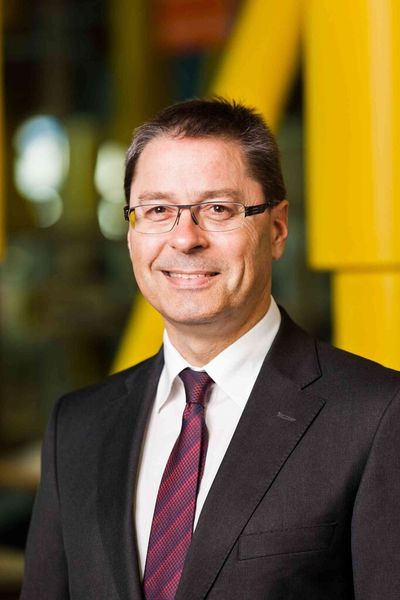 Harald Nehring, Prokurist E-Kettensysteme bei Igus: „Smart Factory wird nur gelingen, wenn die Kommunikation in der industriellen Umgebung sicher und schnell funktioniert.“ (Igus)
