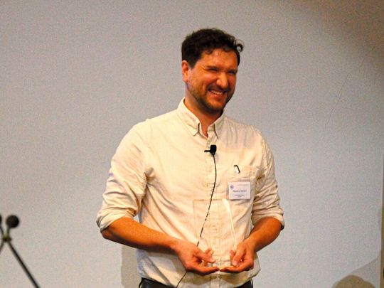 Allen Grund zur Freude: Dr. Maurice Michel  am 22. Juni 2023 bei seiner Auszeichnung mit dem Eppendorf Award for Young European Investigators.(Bild:  Lüttmann – VCG)