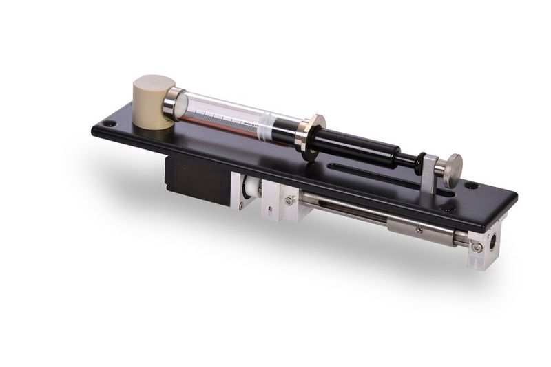 De spuitpomp (OEM-versie) van het model Precision Syringe voor het doseren van vloeistoffen in het microliter- en nanoliterbereik (Afbeelding:Spetec)