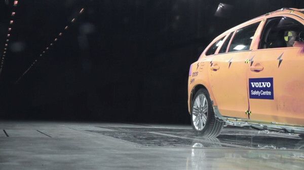 Den Euro-NCAP-Crashtest bestand der Volvo V60 Plug-in-Hybrid als beste Fahrzeug mit Elektromotor (Bild: Volvo)