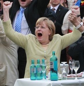 Siegertypen gesucht: Der Jubel der Bundeskanzlerin ist sicher. (Bild: Bundeskanzleramt)