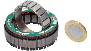 Gehäuselose Servomotoren lassen sich in beengten Platzverhältnissen sehr effizient einsetzen. (Bild: TQ-Group)