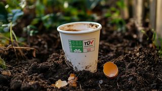 Heimkompostierbar! Das ist das Zauberwort, das diese Lebensmittelverpackung aus mit BASF-Biopolymer beschichtetem Papier kennzeichnet. Lesen Sie hier, was es damit auf sich hat ... (Bild: BASF)