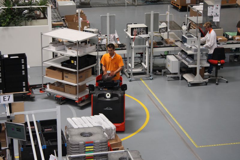 Der Logistik-Train bringt neue Bauteile. (Archiv: Vogel Business Media)