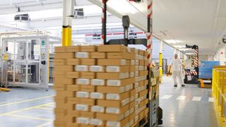 In Karlsruhe sind mittlerweile insgesamt 14 Fahrzeuge im Einsatz. (Bild: Egemin Automation)