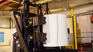 Ein fahrerloses Transportfahrzeug von Rocla amortisiert sich nach zwei bis drei Jahren. (Bild: Rocla)