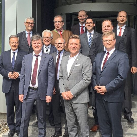 Vertreter von ZDK und GTÜ trafen sich zum Gespräch.(Bild:  Promotor)