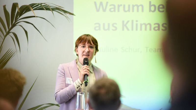 Pauline Schur, Teamleiterin Verkehrspolitik, NABU, gab die Position des Naturschutzbundes zum Einsatz und zur Nachhaltigkeit von erneuerbaren Kraftstoffe wieder.  (Bild: ZDK)