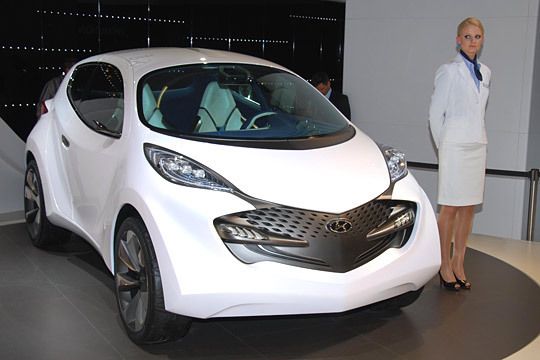 Die Mini-SUV-Studie ix-Metro ist laut Hyundai als „Raumschiff für die Stadt“ konzipiert. Bei kompakten Abmessungen bietet der Viersitzer im Innenraum reichlich Platz. (Archiv: Vogel Business Media)