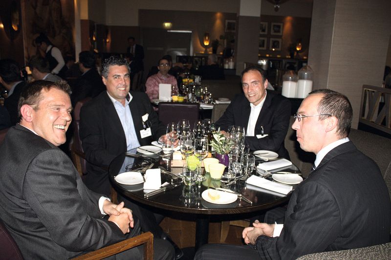 Gemütliches Beisammensein beim Abendessen. ( IT-BUSINESS/Sarah Maier)