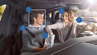 Unter Beobachtung: Abgelenkte Fahrerinnen und Fahrer sollen künftig vom Fahrzeug gewarnt werden. (Bosch)