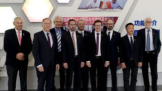 Die deutsche Delegation bei der Eröffnung des Deutsch-Chinesischen Kompetenzzentrums für Elektromobilität. (Yizeng Technician College)