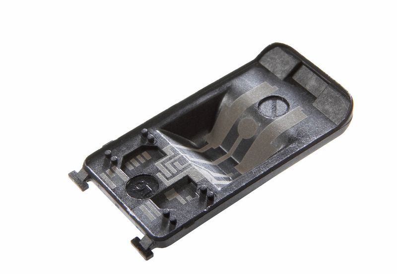 Bild 5: Der Laser aktiviert das Additiv ... (Bild: LPKF)