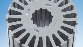 Bei Hartmetallstempeln für die Produktion von Rotoren und Statoren können Beschichtungen wie Baliq Alcronos Standzeitvorteile bringen und sichere Prozesse schaffen. (Zecha)