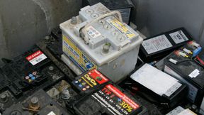 Blei-Säure-Altbatterien behalten den Abfallsschlüssel 16 06 01. Trotzdem rechnet der BIV-Kfz mit mehr Aufwand für Kleinmengenerzeuger und nennt dabei ausdrücklich Kfz-Werkstätten. (Bild: Harald Heinritz/abfallbild.de)