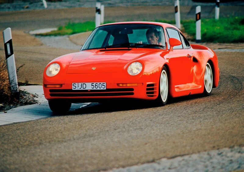 Heute ist Walter Röhrl, hier am Steuer eines Porsche 959, Markenbotschafter und Versuchsfahrer für Porsche. (Porsche)