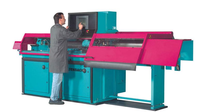 Die vollautomatische Universalkreissägemaschine KKS 401 NA eignet sich optimal für die Bearbeitung von Flach-, Winkel- und Massivmaterial sowie von Rohren und Sonderprofilen. (Archiv: Vogel Business Media)