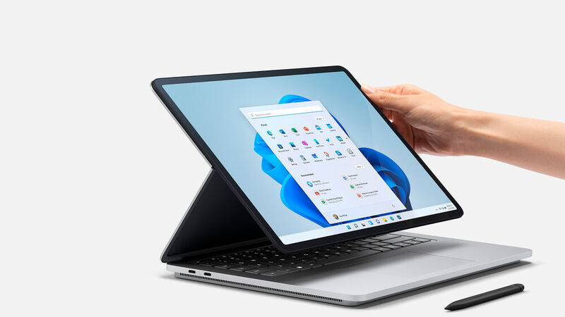 Das schwenkbare 14,4 Zoll große Display mit Touch- und Stifterkennung im Surface Laptop Studio liefert eine Auflösung von 2.400 x 1.600 Bildpunkten. (Microsoft)
