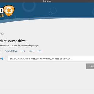 Dialog „Restore – Step 1: Select source drive“ zur Auswahl des Laufwerks, auf dem sich das zuvor erstellte Backup-Image für die Wiederherstellung befindet.(Bild:  Joos – Zebradots Software)