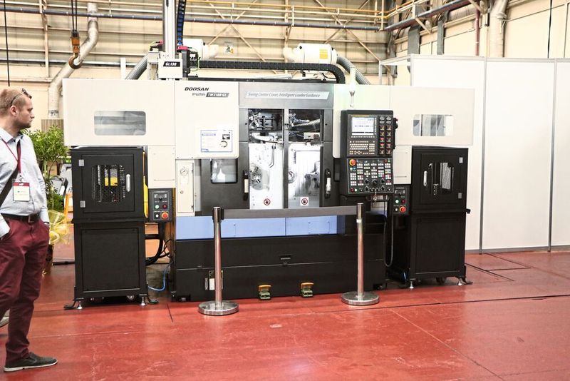 Doosan lud vom 15. bis 17. Mai nach Changwon, Korea, zur 12. Doosan International Machine Tool Fair (DIMF). 80 Maschinen, darunter 30 Neuvorstellungen, konnten vor Ort besichtigt werden. (Sonnenberg)