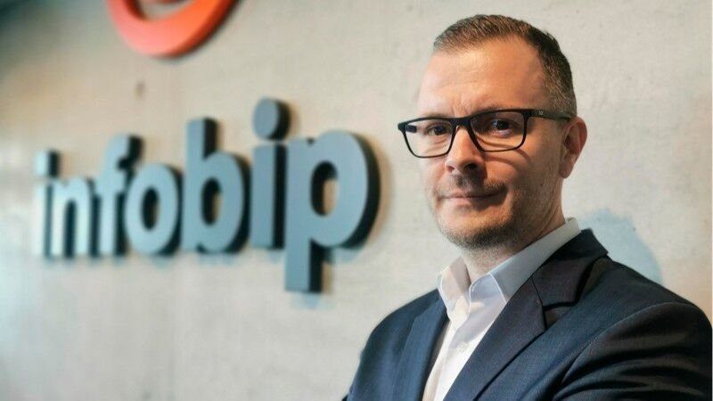 Mirza Hadzic, Sales Director Europe bei Infobip: Finde das System keine verlässliche Antwort, eskaliere es lieber an einen Menschen, statt zu raten.(Bild:  Infobip)