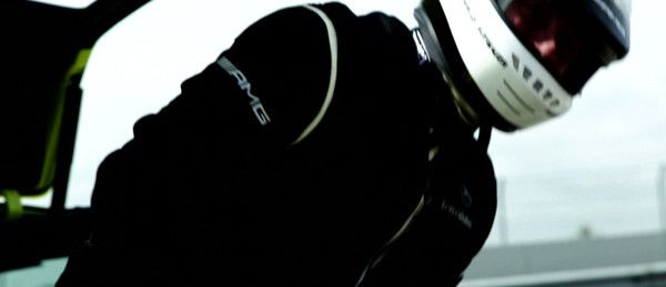 Mercedes-AMG stellt einen neuen Rundenrekord in der „Grünen Hölle“ auf: Das SLS AMG Coupé Electric Drive bezwingt die Nürburgring-Nordschleife in 7:56,234 Minuten (Bild: Mercedes-AMG)